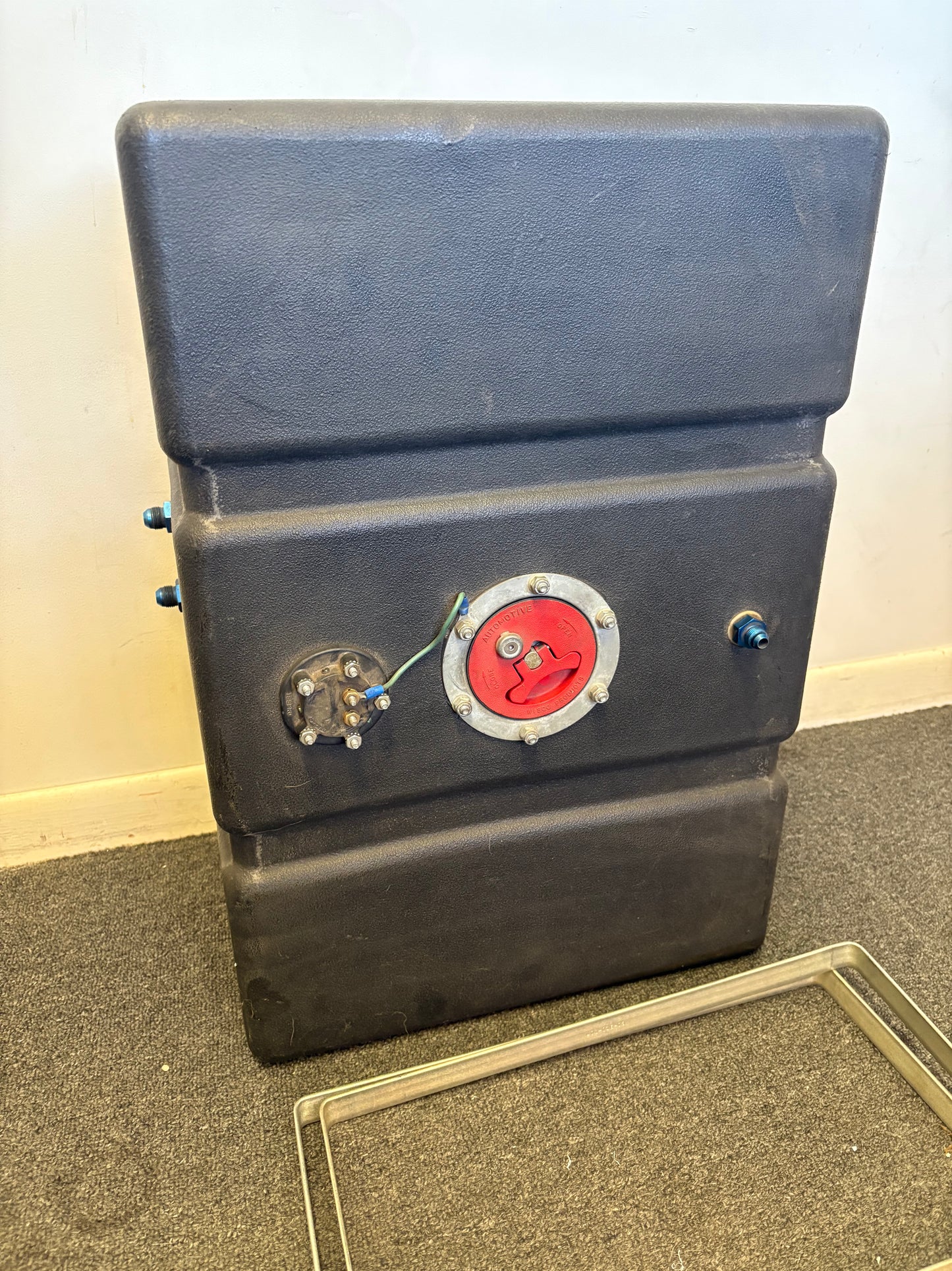 Fuel cell with mount